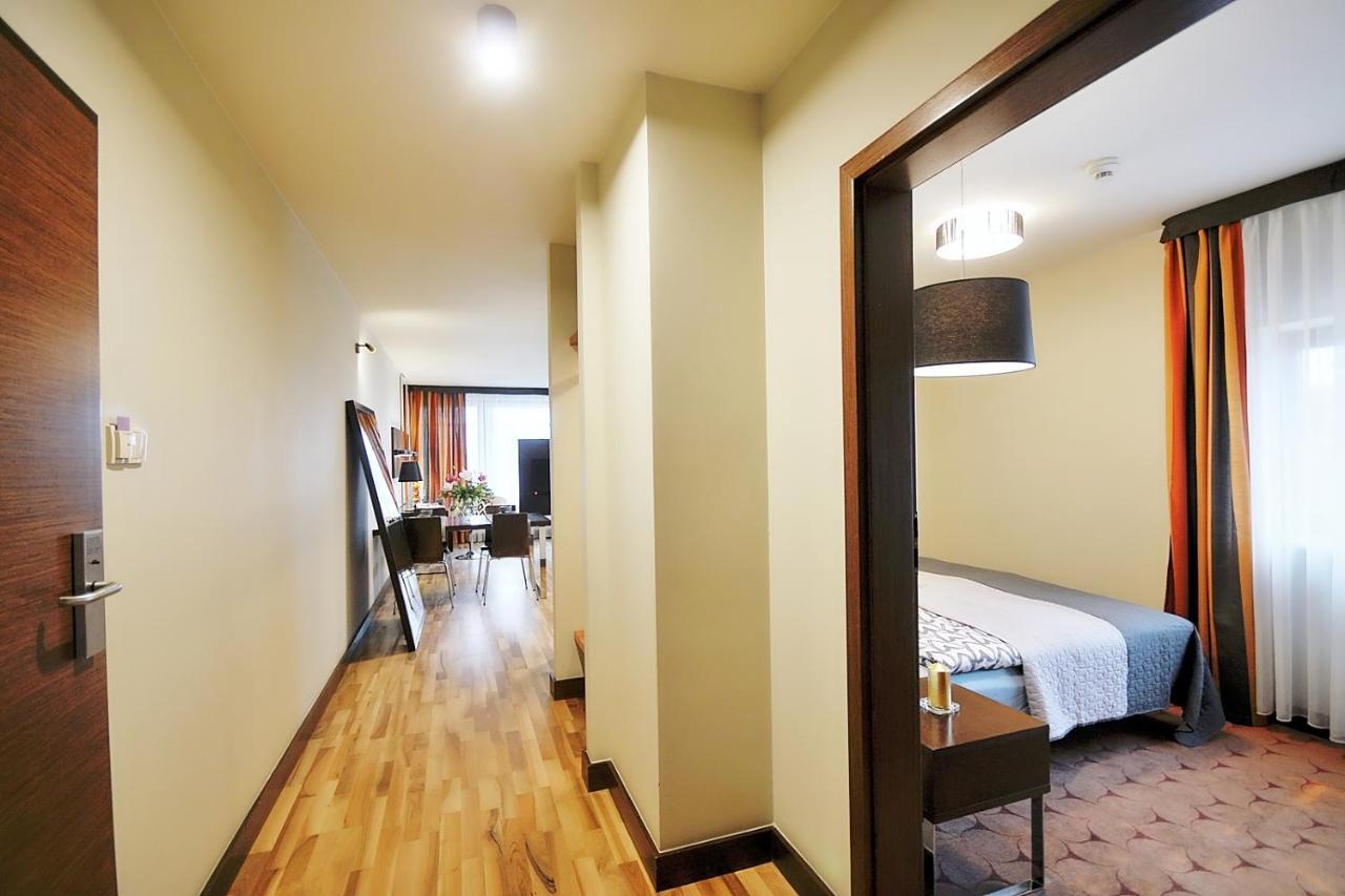 319 W Royal Tulip 200 M Do Plazy Dobruk Apartment *