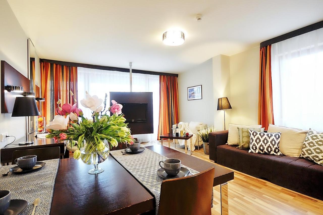 319 W Royal Tulip 200 M Do Plazy Dobruk Apartment *
