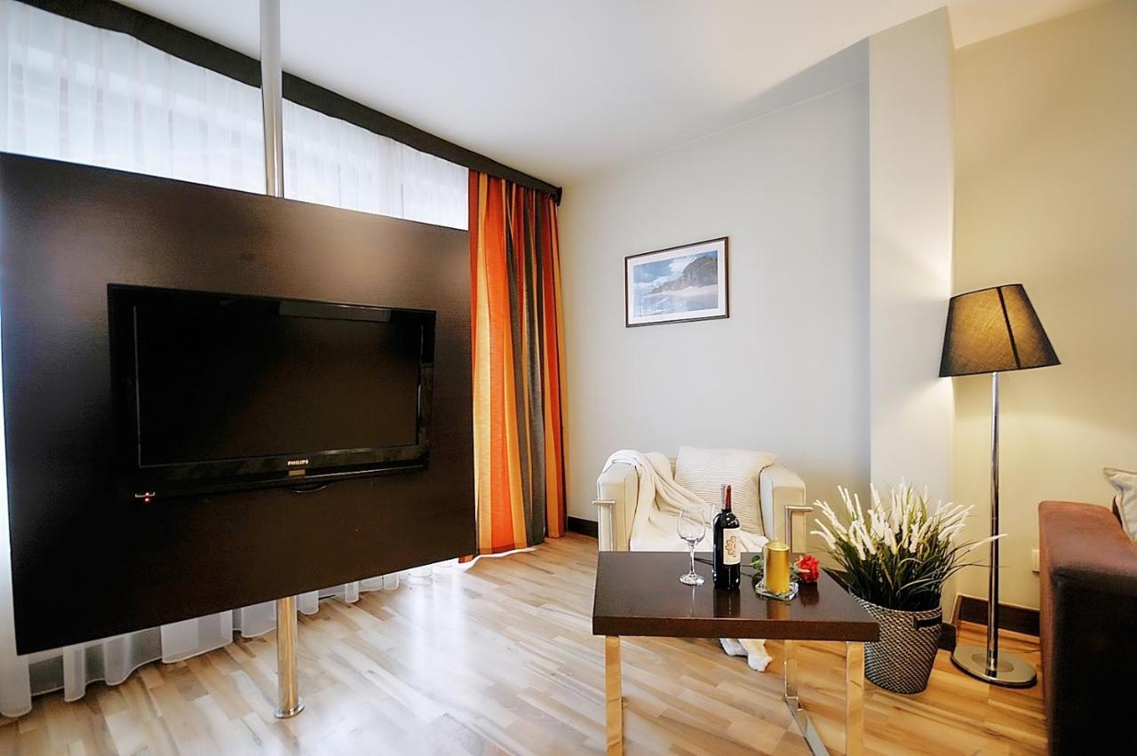 319 W Royal Tulip 200 M Do Plazy Dobruk Apartment *